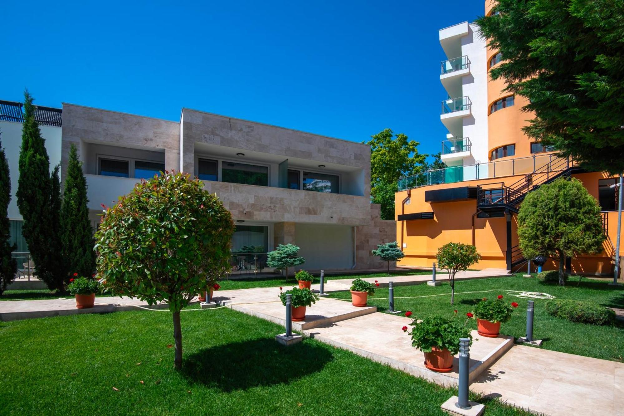 Hotel Saturn Dış mekan fotoğraf